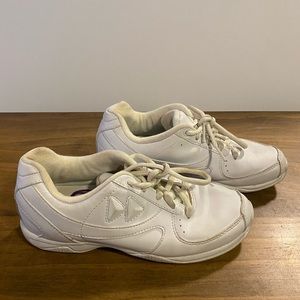 Kaepa Cheer Shoes Youth size 4
